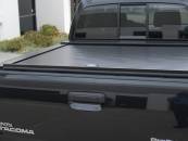 Truck Covers USA - Truck Covers USA Retractable Tonneau Cover #CR243 - Chevrolet GMC S-10 Sonoma Crew Cab - Image 2