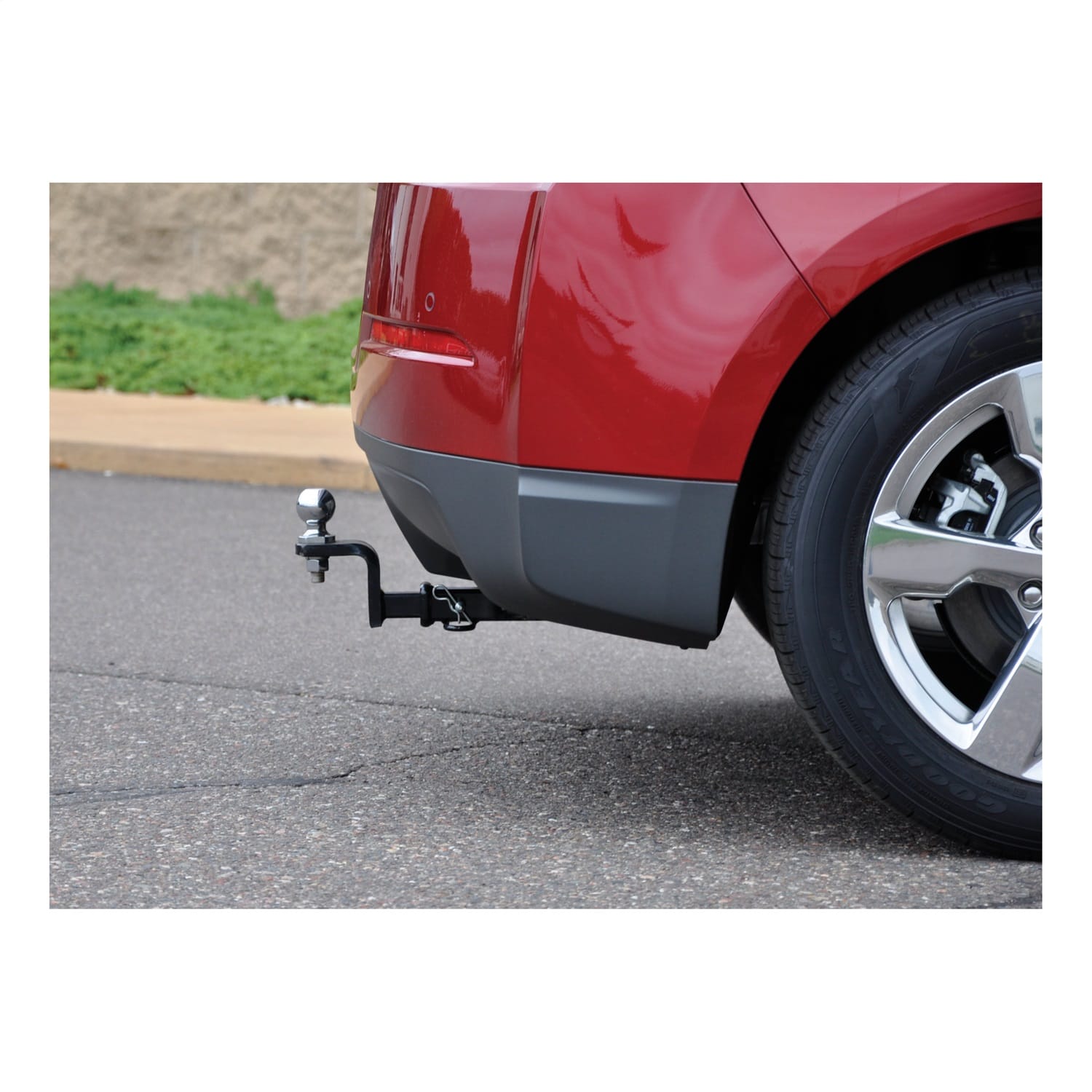 Class 1 Trailer Hitch; 1-1/4in. Receiver; Select Chevrolet Volt thumbnail 3