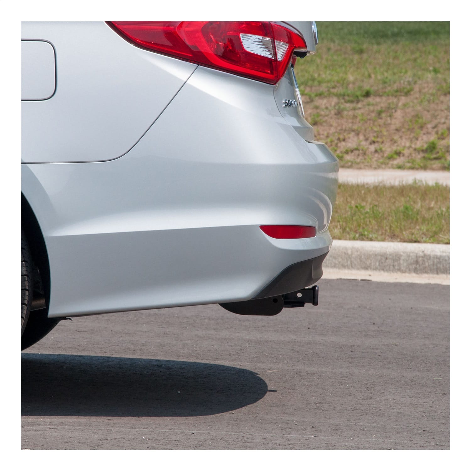 Class 1 Trailer Hitch; 1-1/4in. Receiver; Select Hyundai Sonata; Kia Optima thumbnail 4