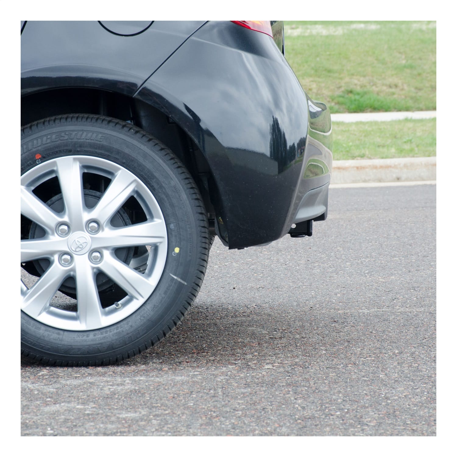 Class 1 Trailer Hitch; 1-1/4in. Receiver; Select Toyota Yaris thumbnail 4