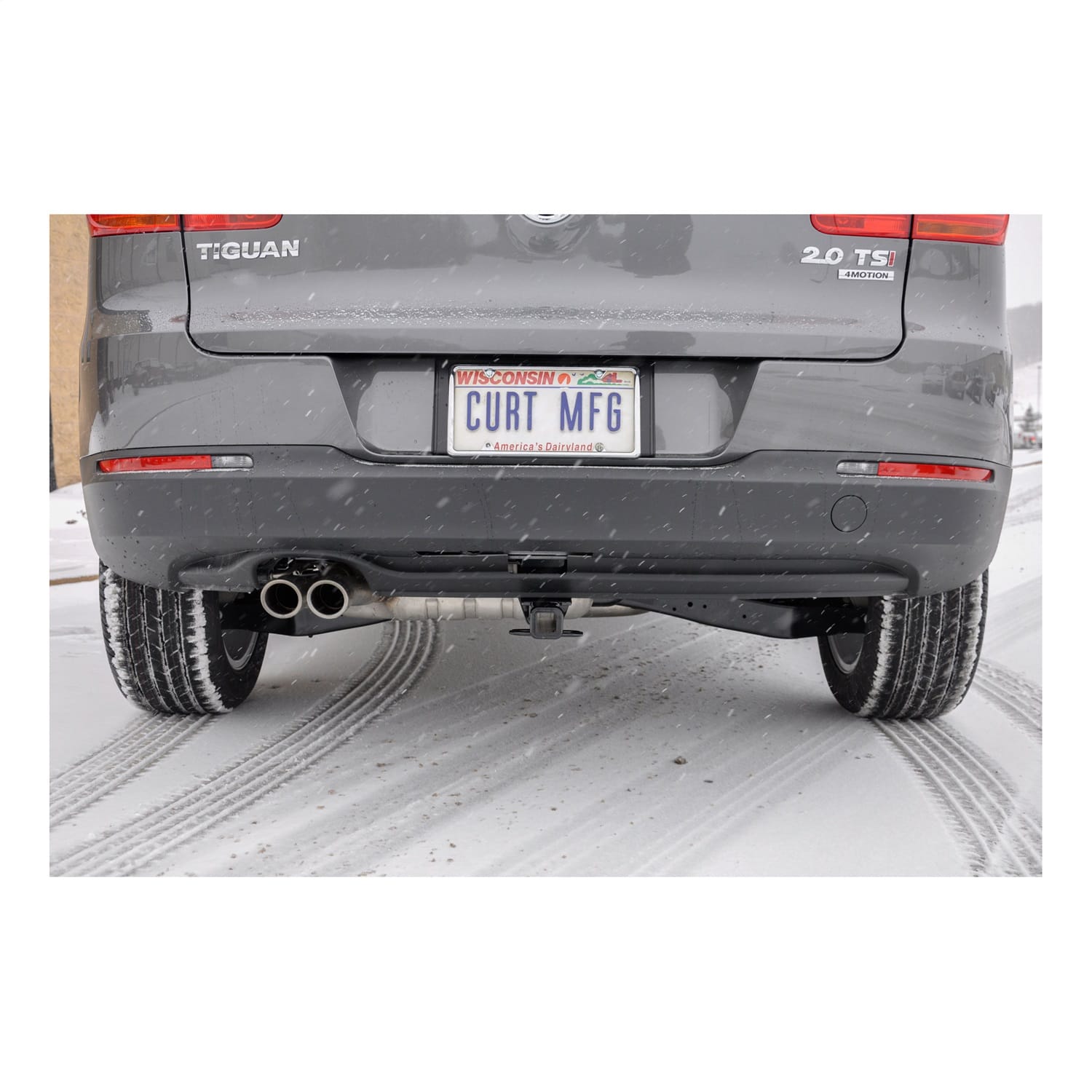 Class 2 Trailer Hitch; 1-1/4in. Receiver; Select Volkswagen Tiguan thumbnail 3