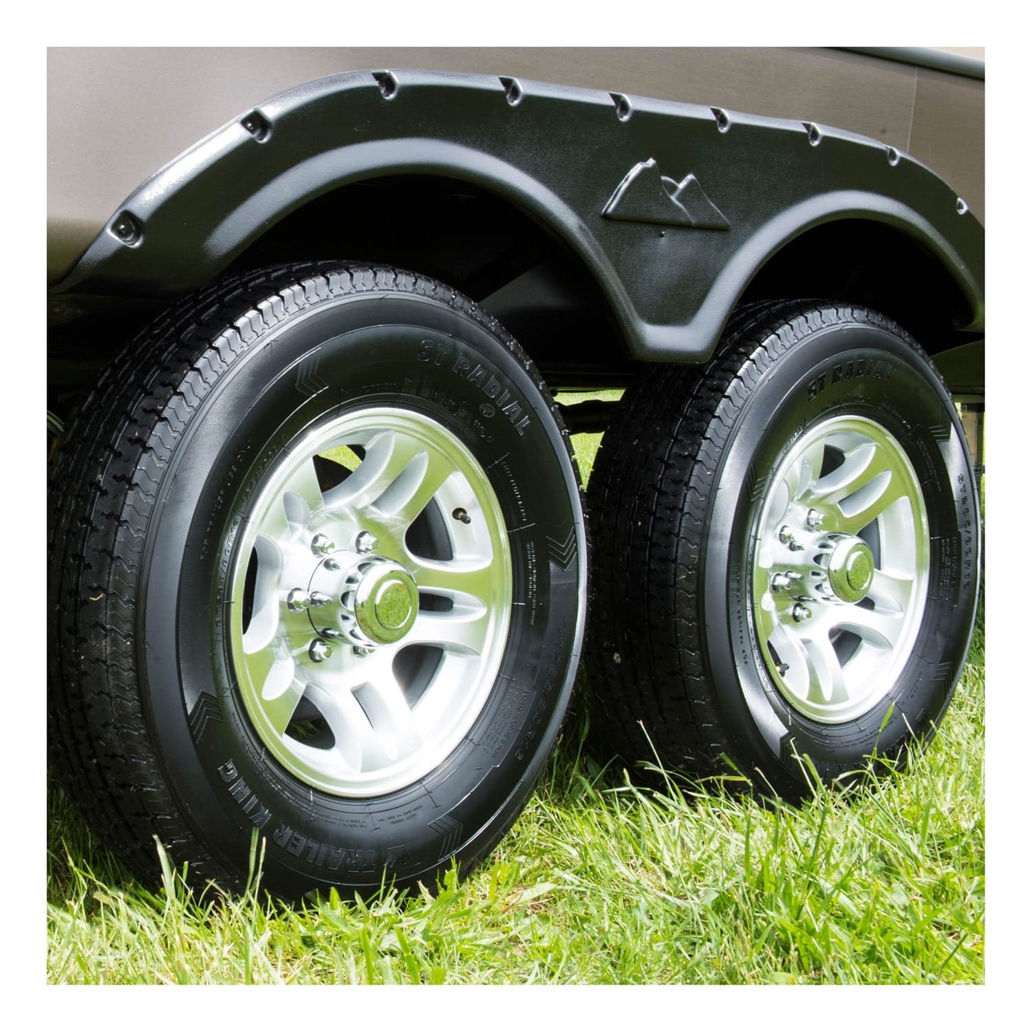 12-1/4in. Standard Threaded Oil Brake Hub Assembly with Installed Bearing Kit
