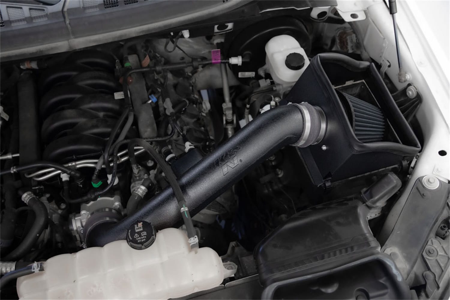 Performance Air Intake System thumbnail 7