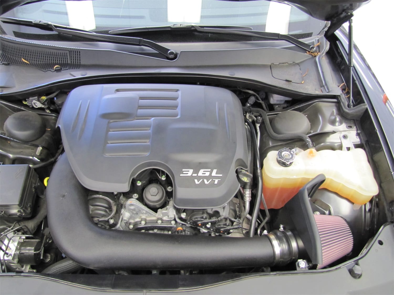 Performance Air Intake System thumbnail 9