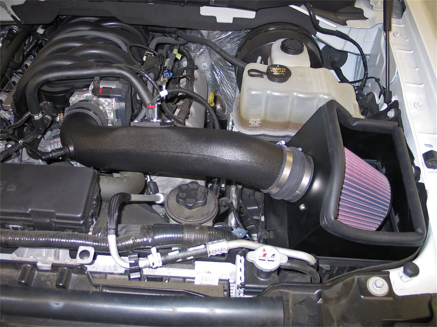 Performance Air Intake System thumbnail 11