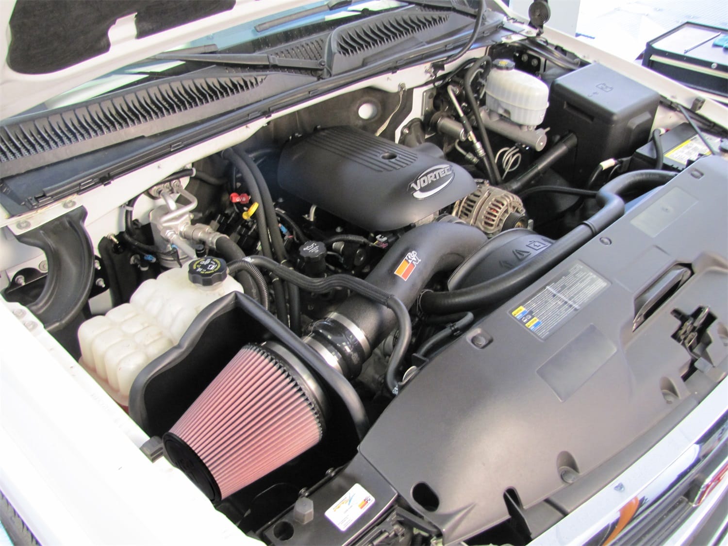 Performance Air Intake System thumbnail 11