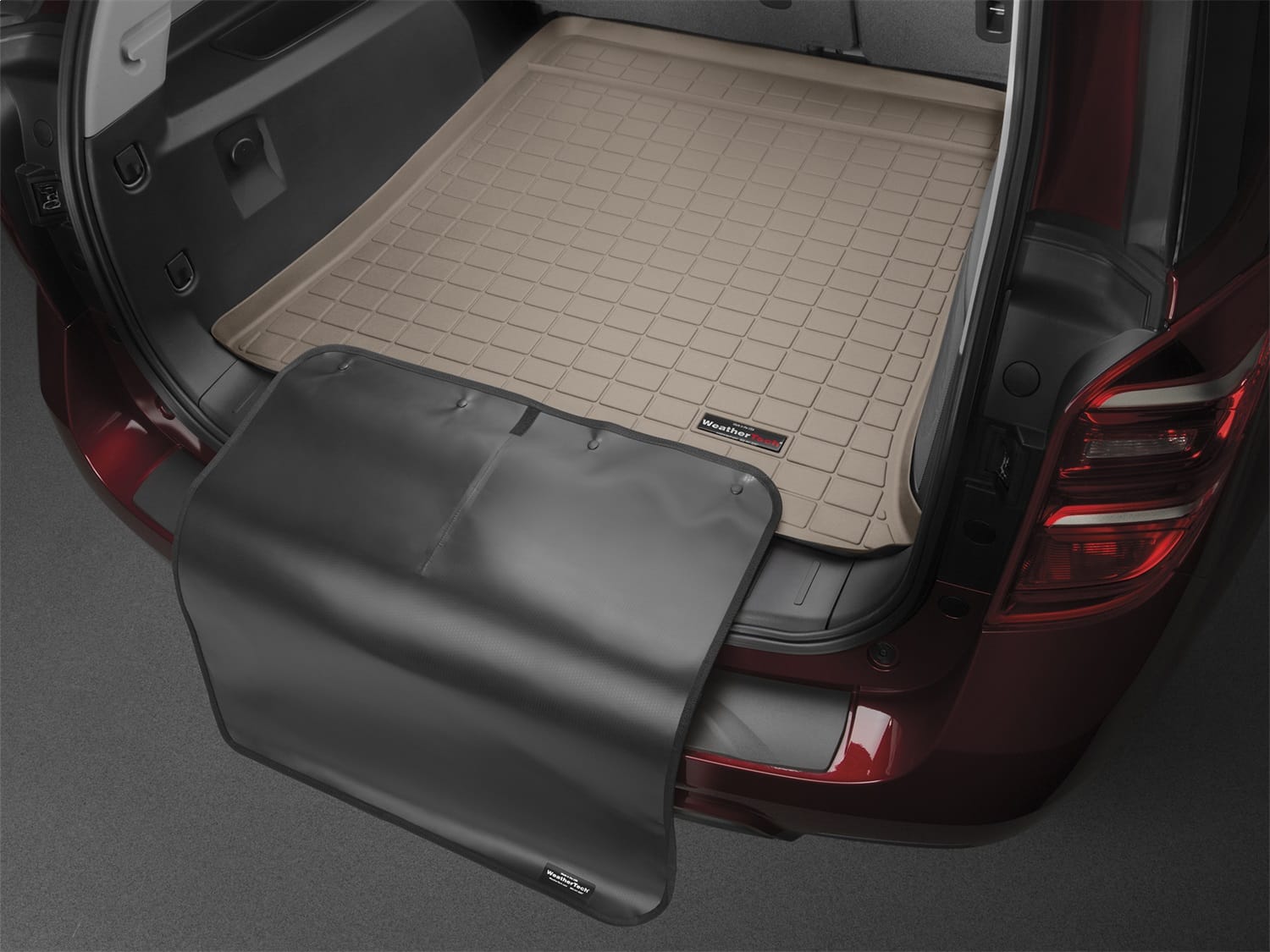 Cargo Liner w/Bumper Protector thumbnail 2