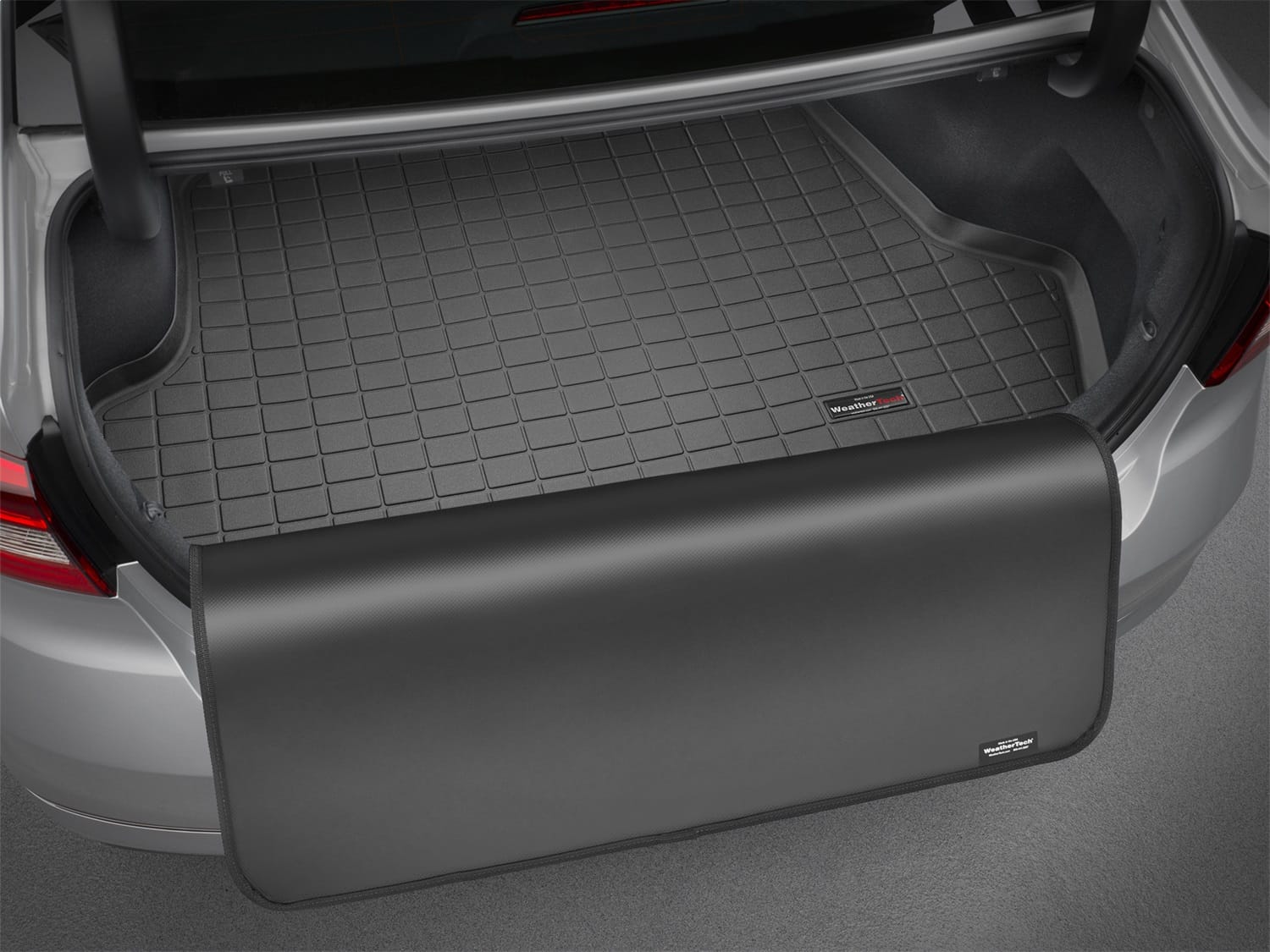 Cargo Liner w/Bumper Protector thumbnail 2