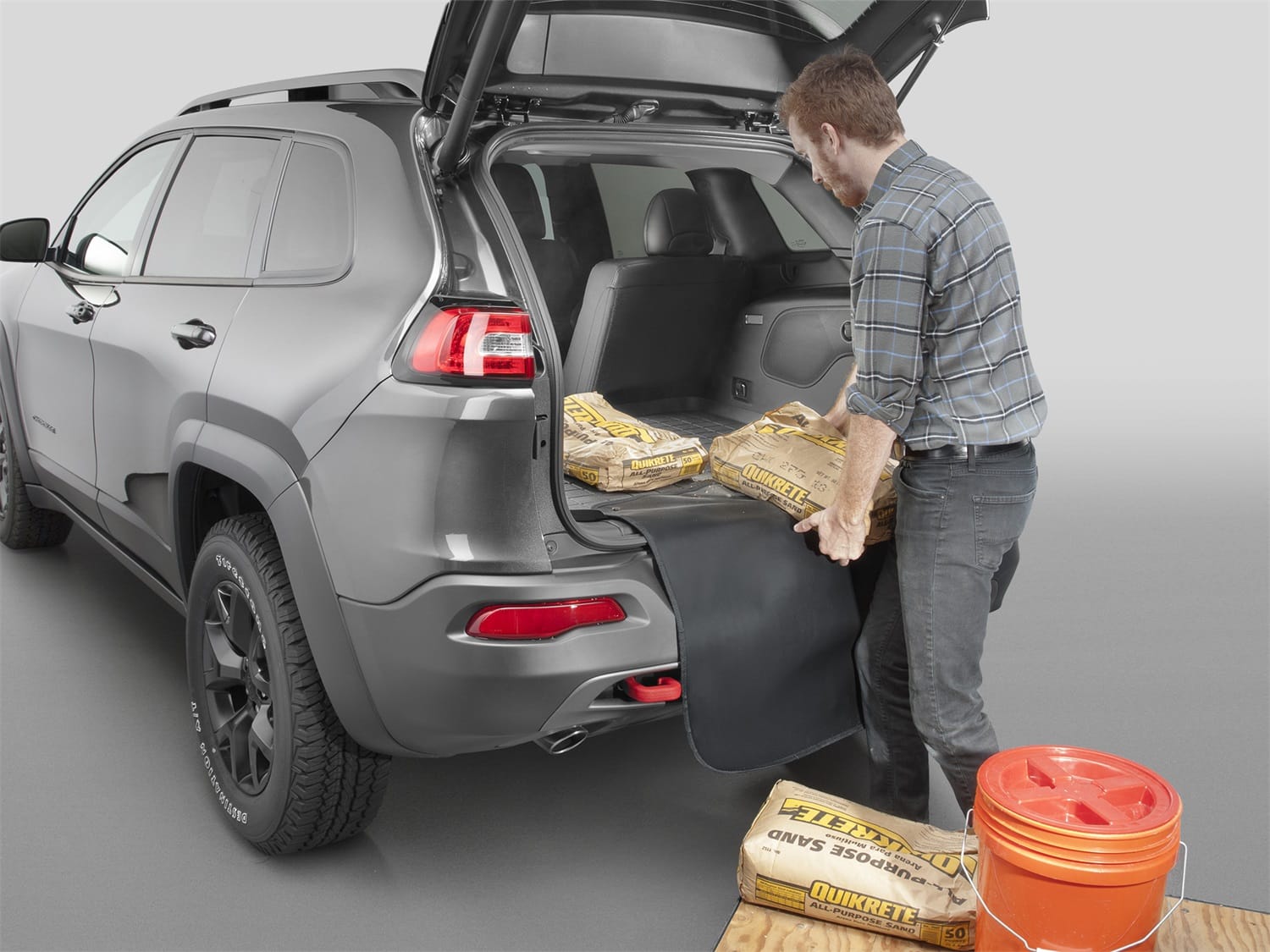 Cargo Liner w/Bumper Protector thumbnail 2