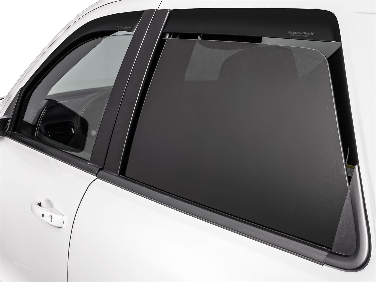 Side Window Deflector Set thumbnail 2