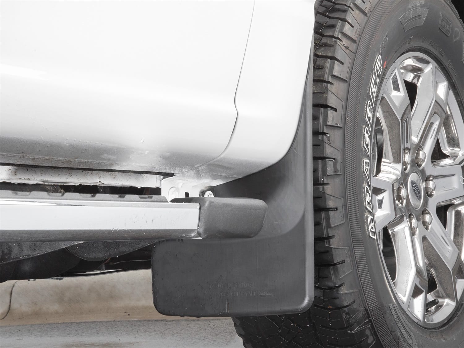 MudFlap No-Drill DigitalFit® thumbnail 2