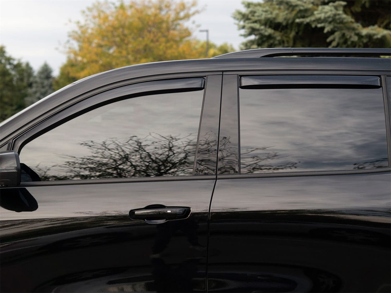 Side Window Deflector Set thumbnail 2