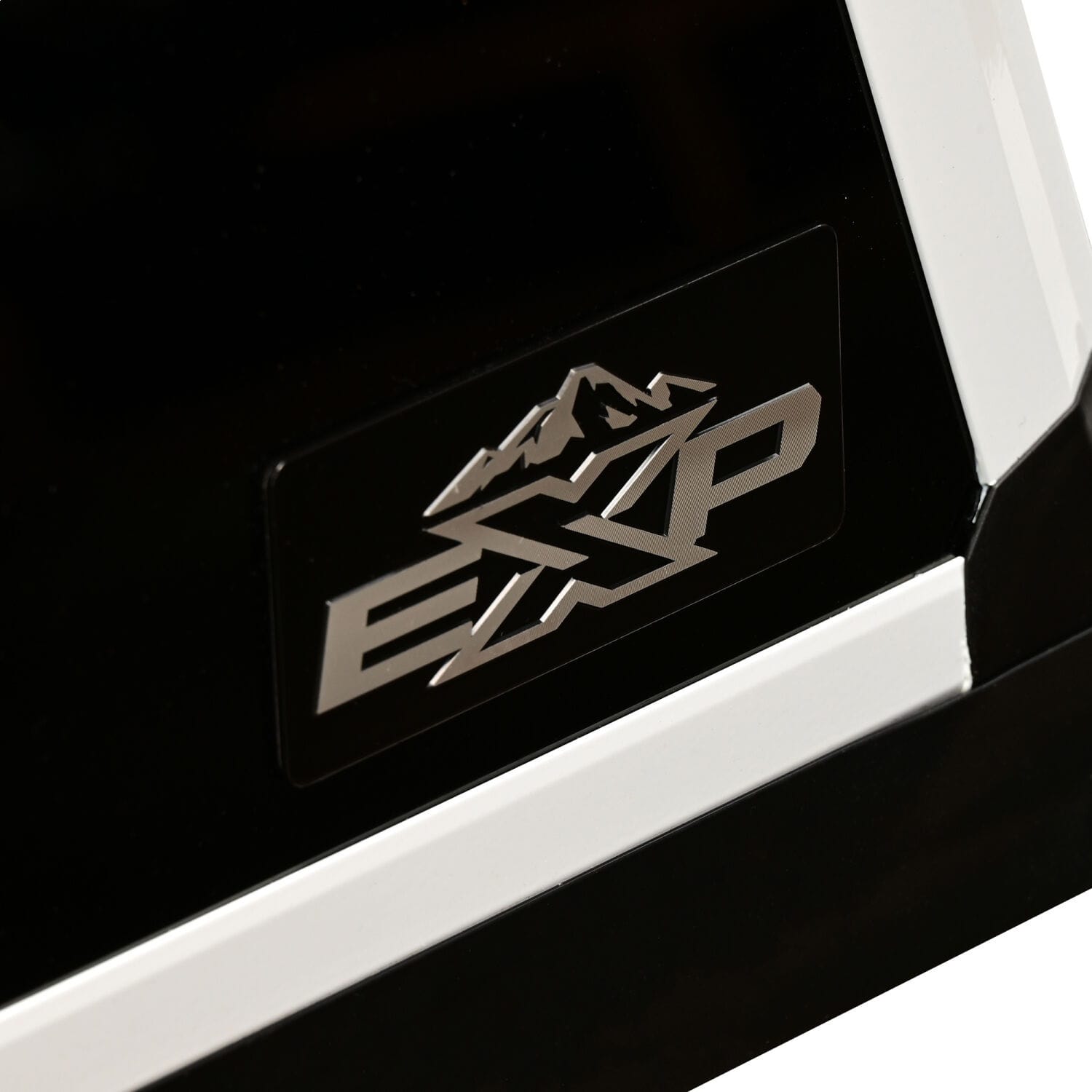 EXP Truck Cap With Sliding Front Glass thumbnail 11
