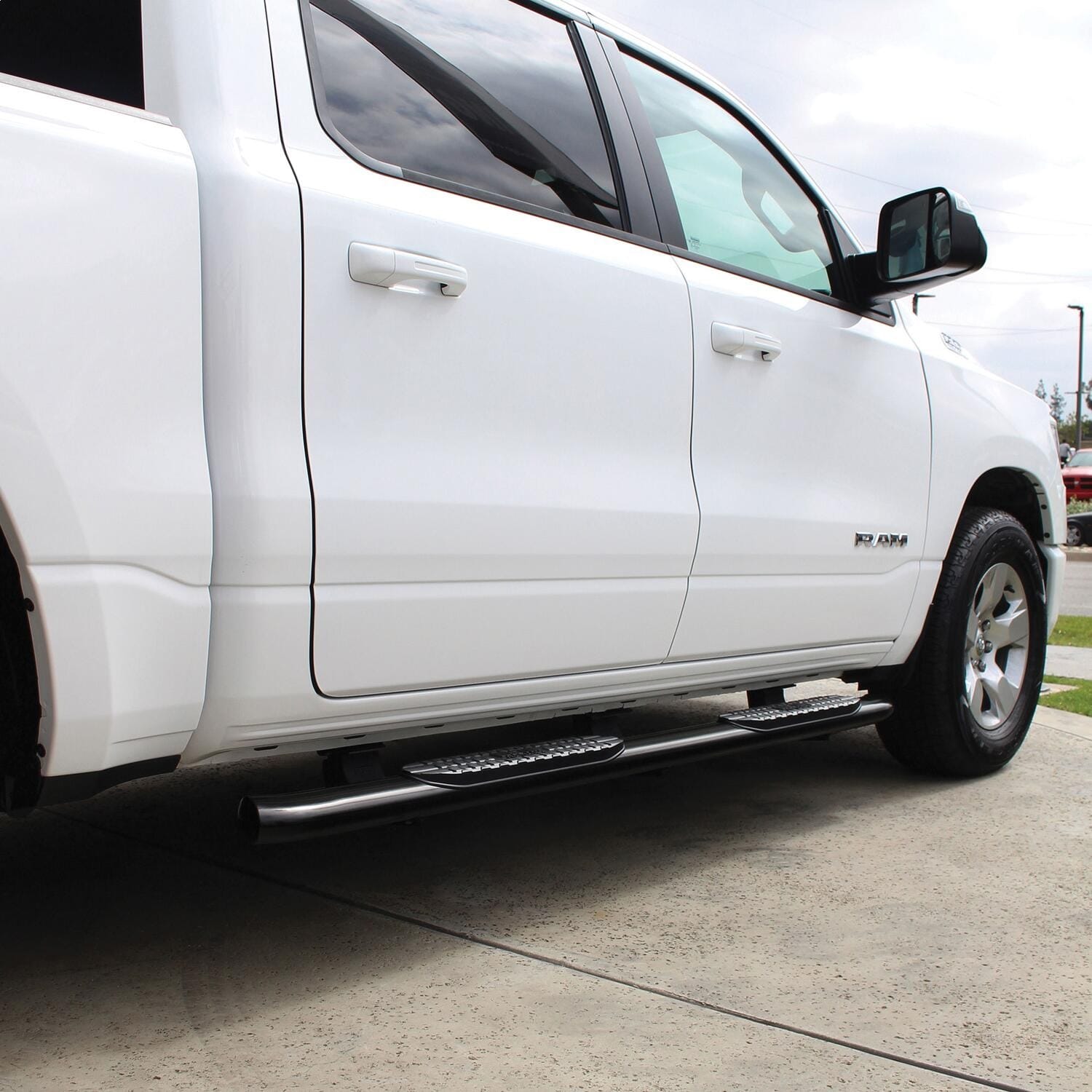 PRO TRAXX 4 Oval Nerf Step Bars thumbnail 11