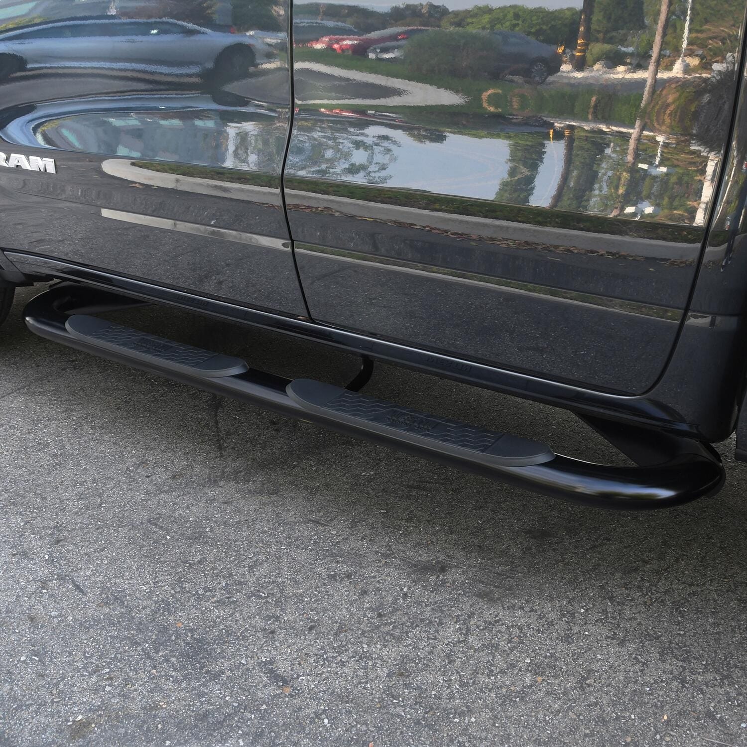 Platinum 4 Oval Nerf Step Bars thumbnail 5
