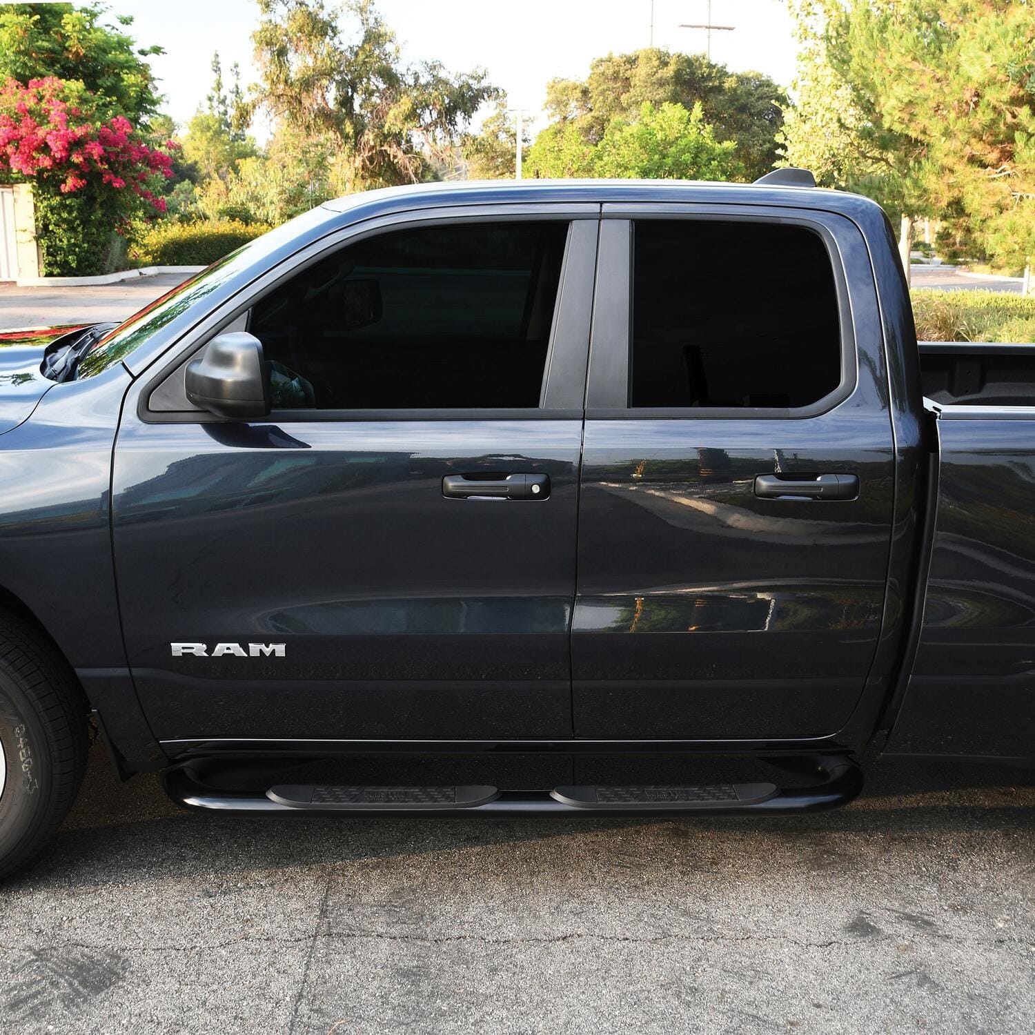 Platinum 4 Oval Nerf Step Bars thumbnail 6
