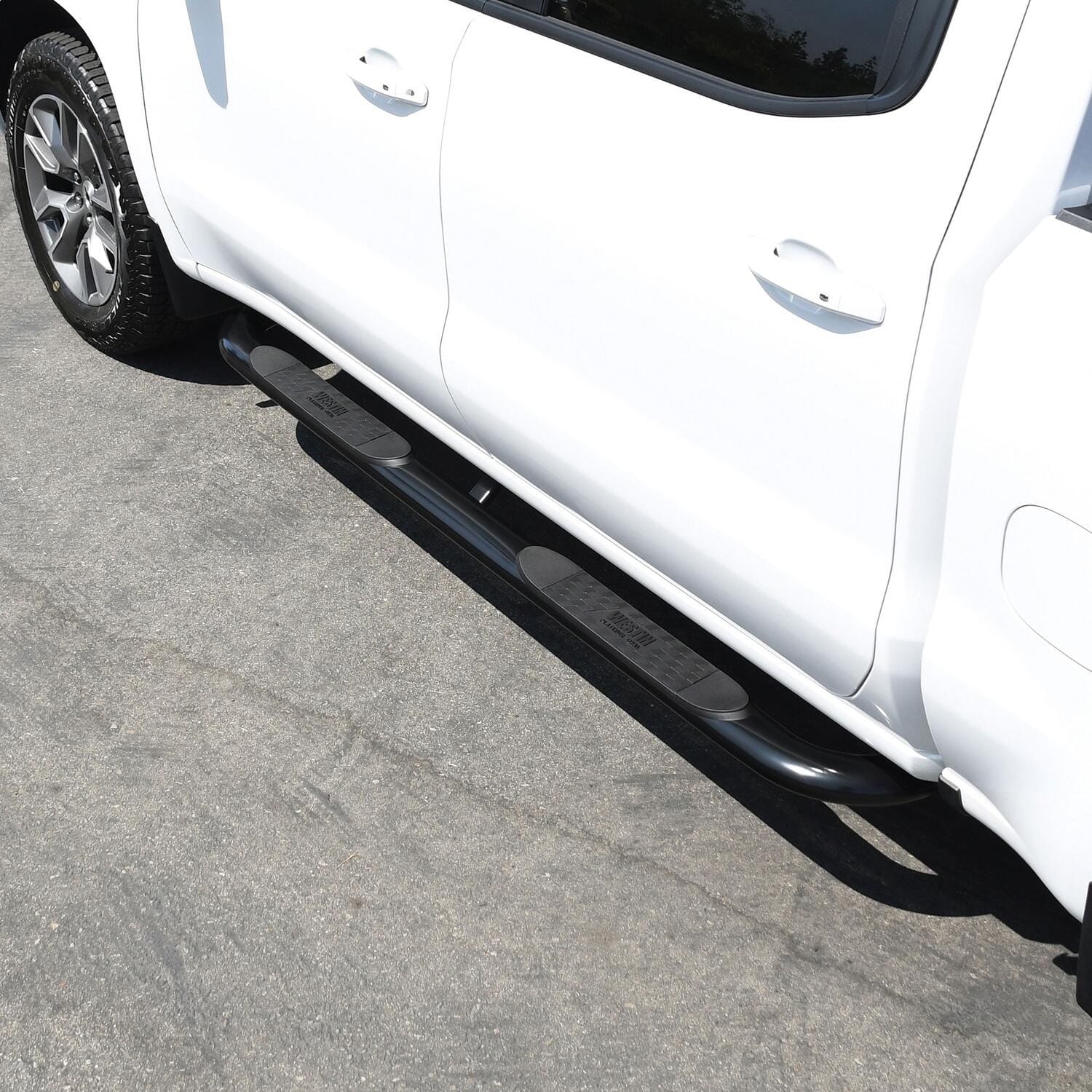 Platinum 4 Oval Nerf Step Bars thumbnail 10