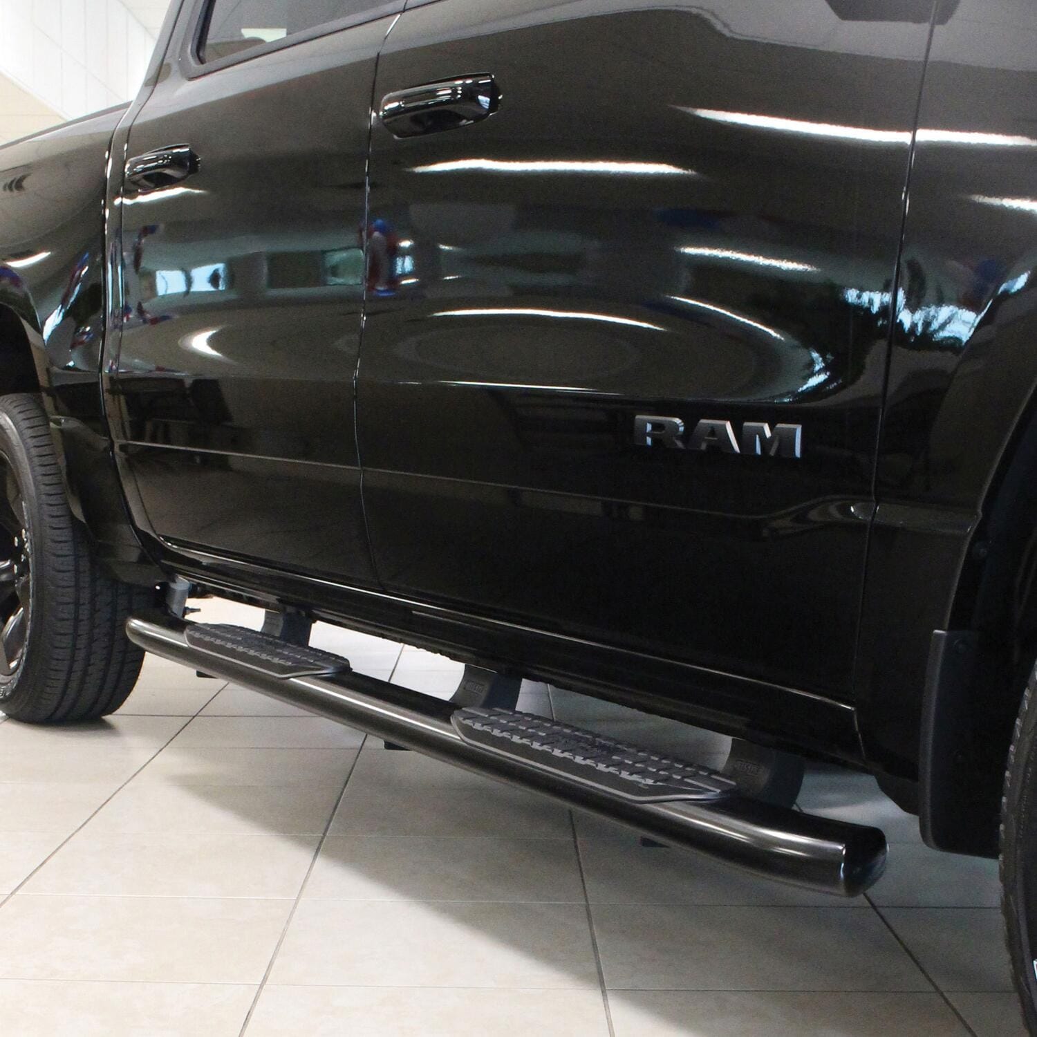 PRO TRAXX 5 Oval Nerf Step Bars thumbnail 11