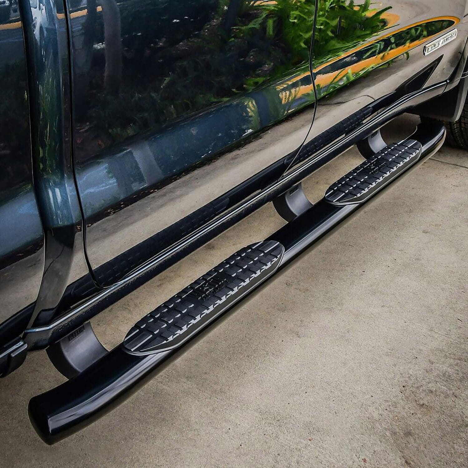 PRO TRAXX 5 Oval Nerf Step Bars thumbnail 8
