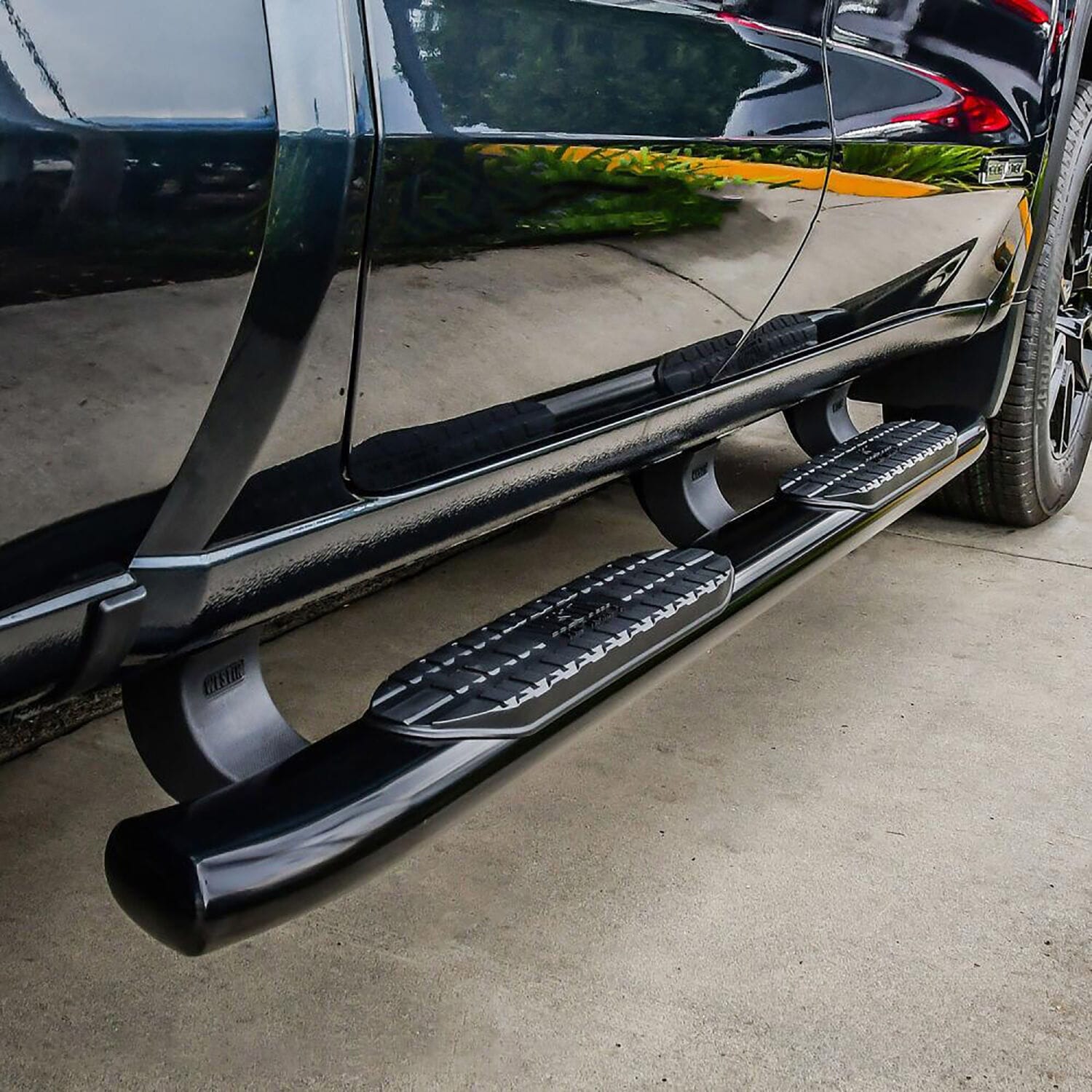 PRO TRAXX 5 Oval Nerf Step Bars thumbnail 9