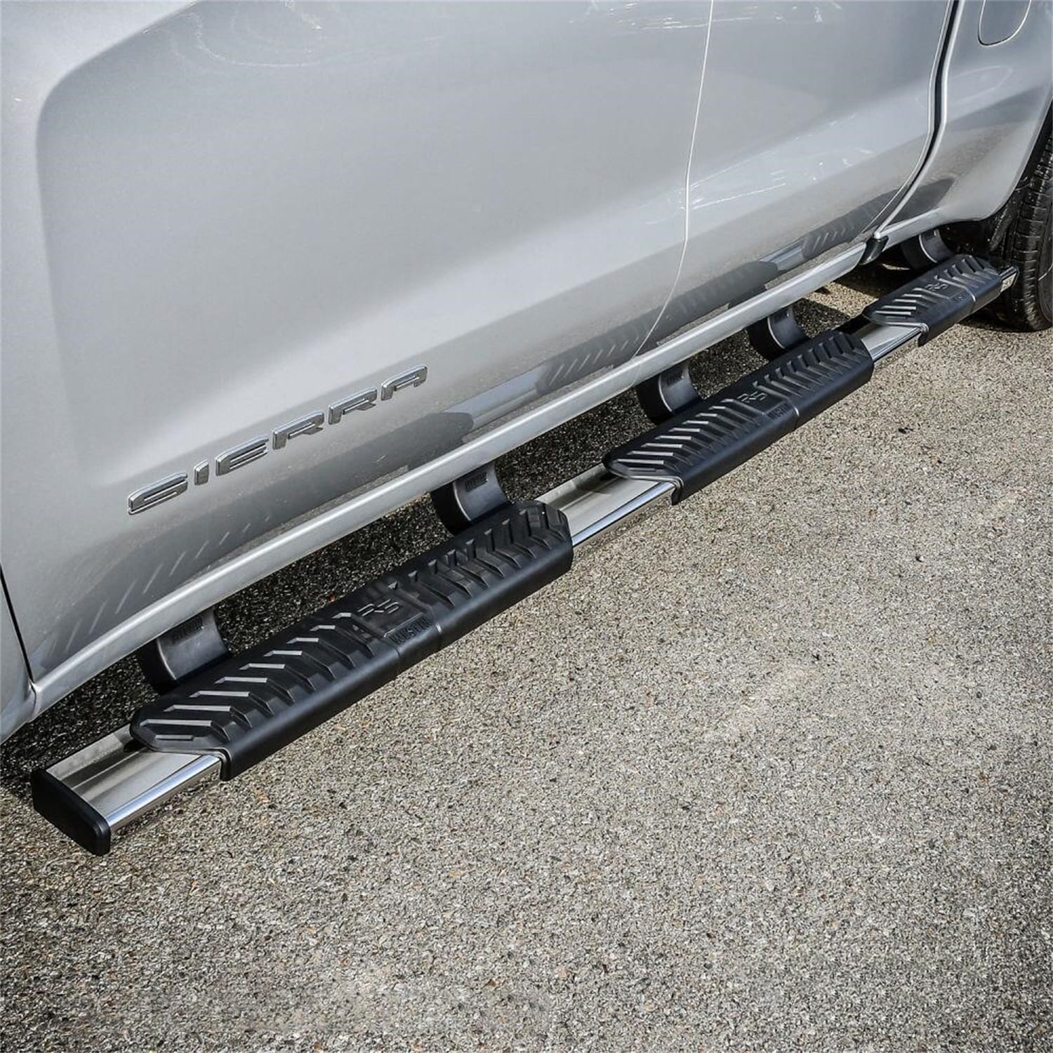 R5 M-Series Wheel-to-Wheel Nerf Step Bars thumbnail 10