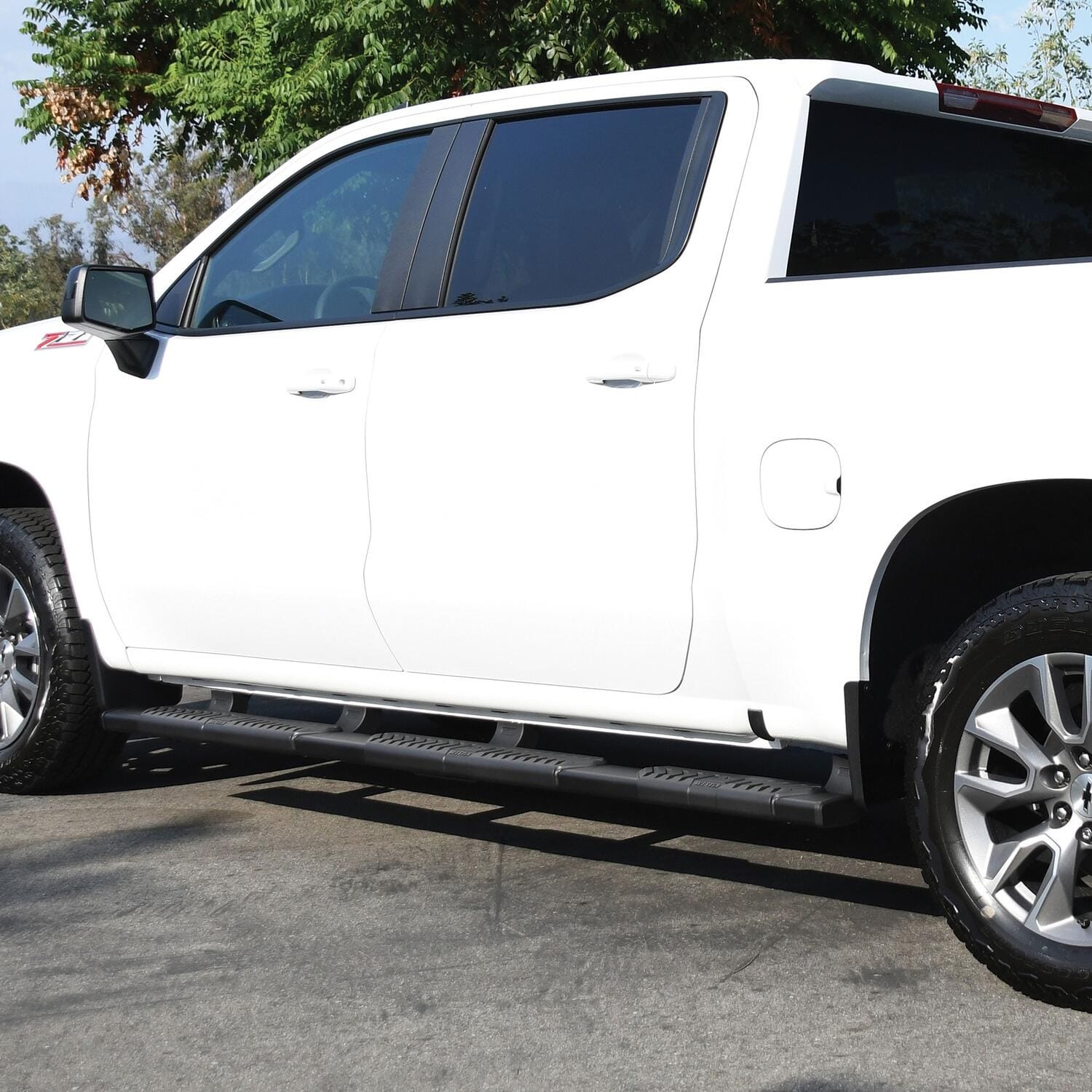 R5 M-Series Wheel-to-Wheel Nerf Step Bars thumbnail 10
