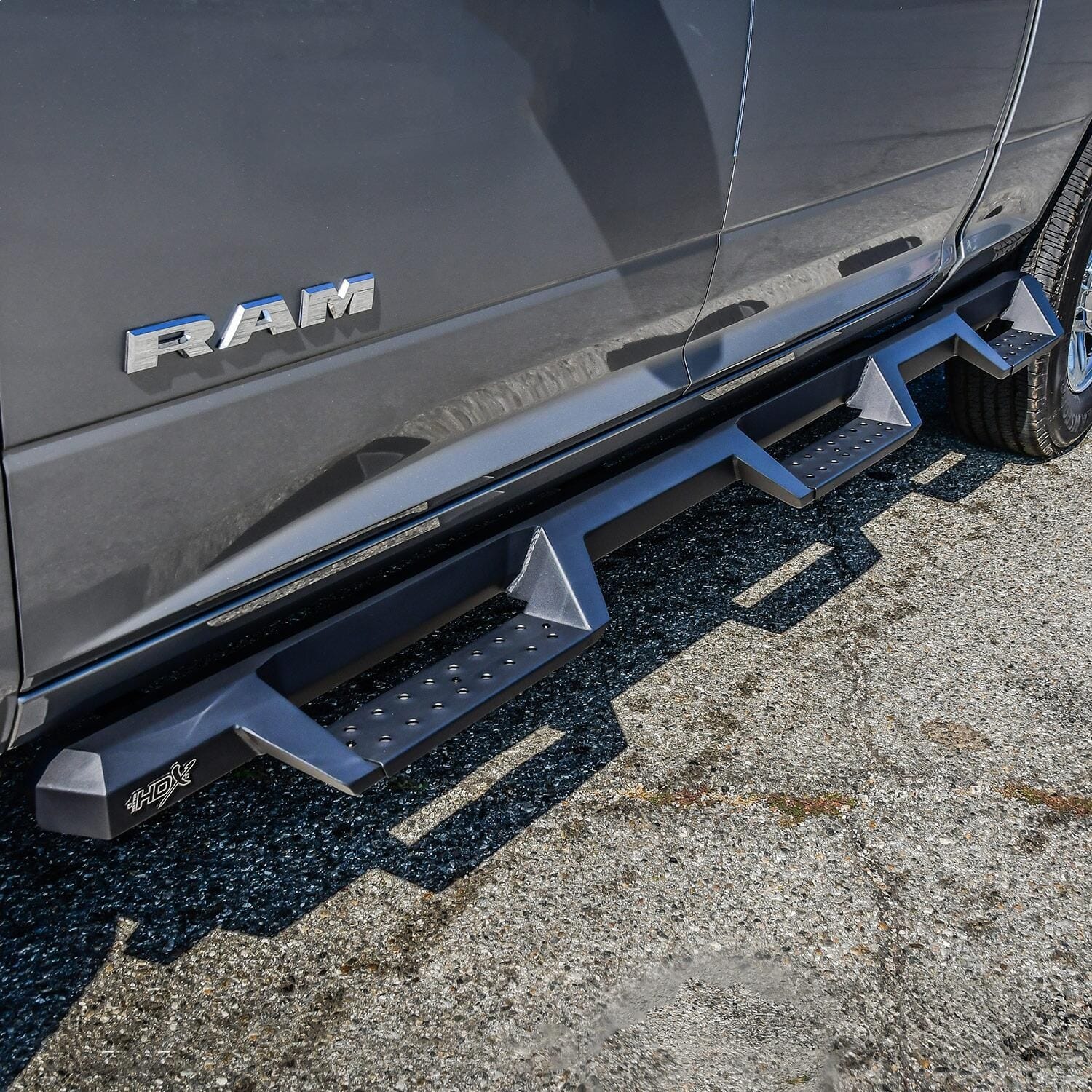 HDX Drop Wheel-to-Wheel Nerf Step Bars thumbnail 9