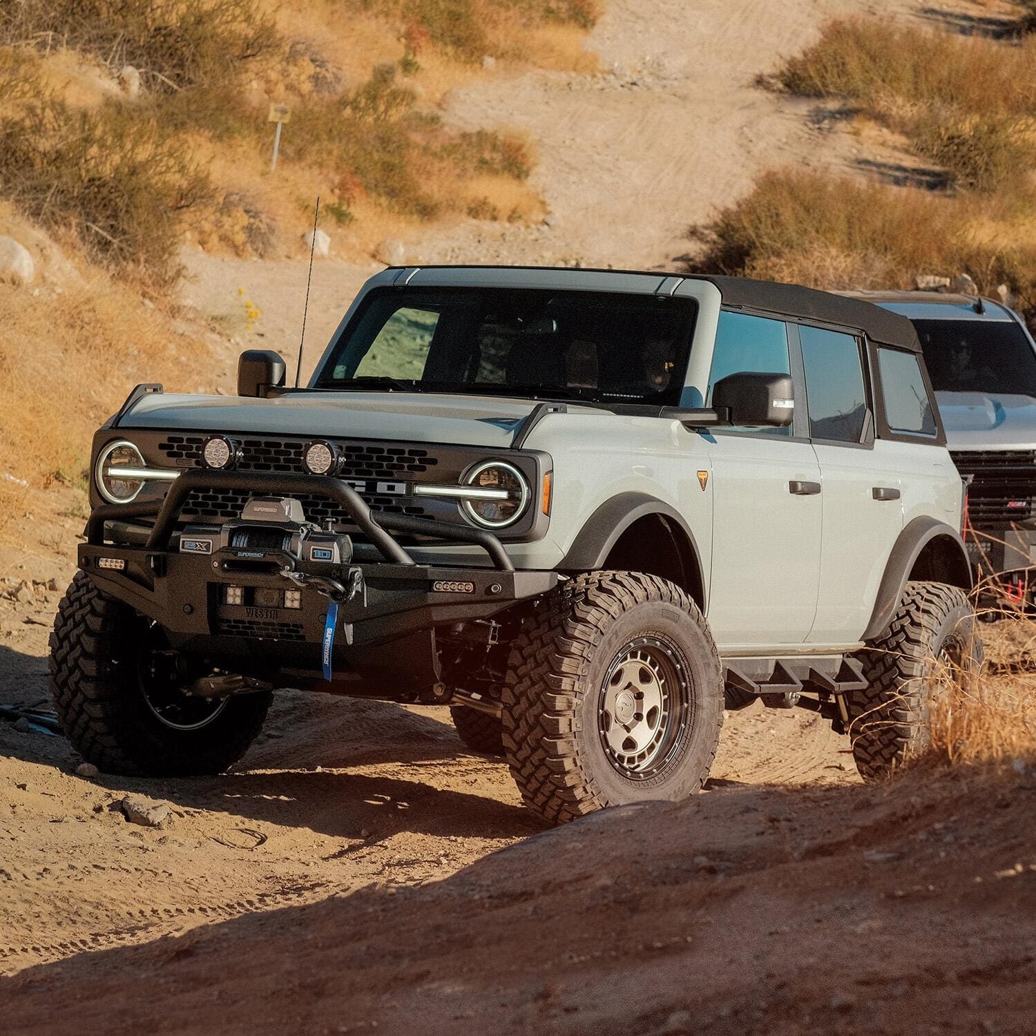 XTS Round Bull Bar thumbnail 7