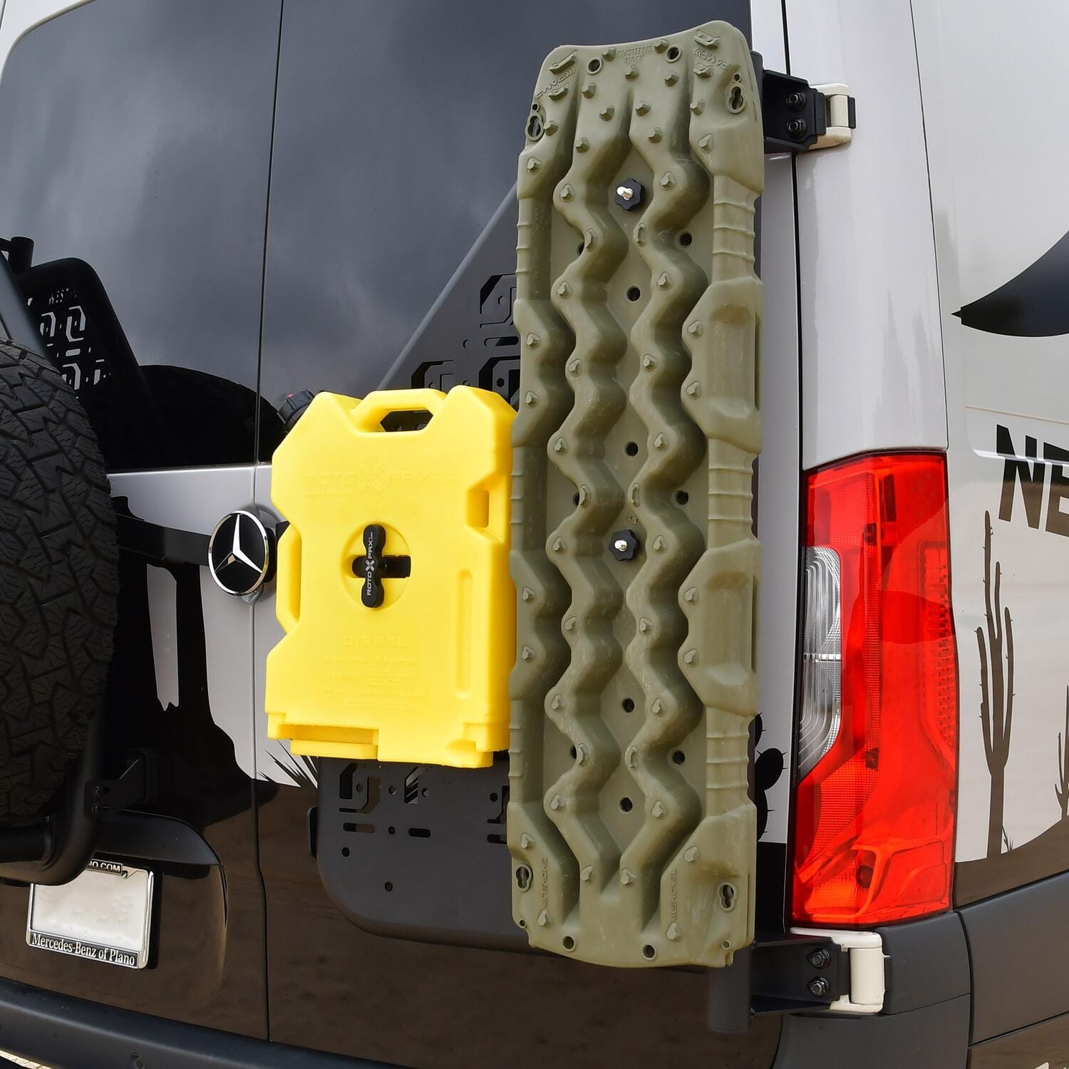 Accessory For XTS Rear-Pass. Carrier thumbnail 8