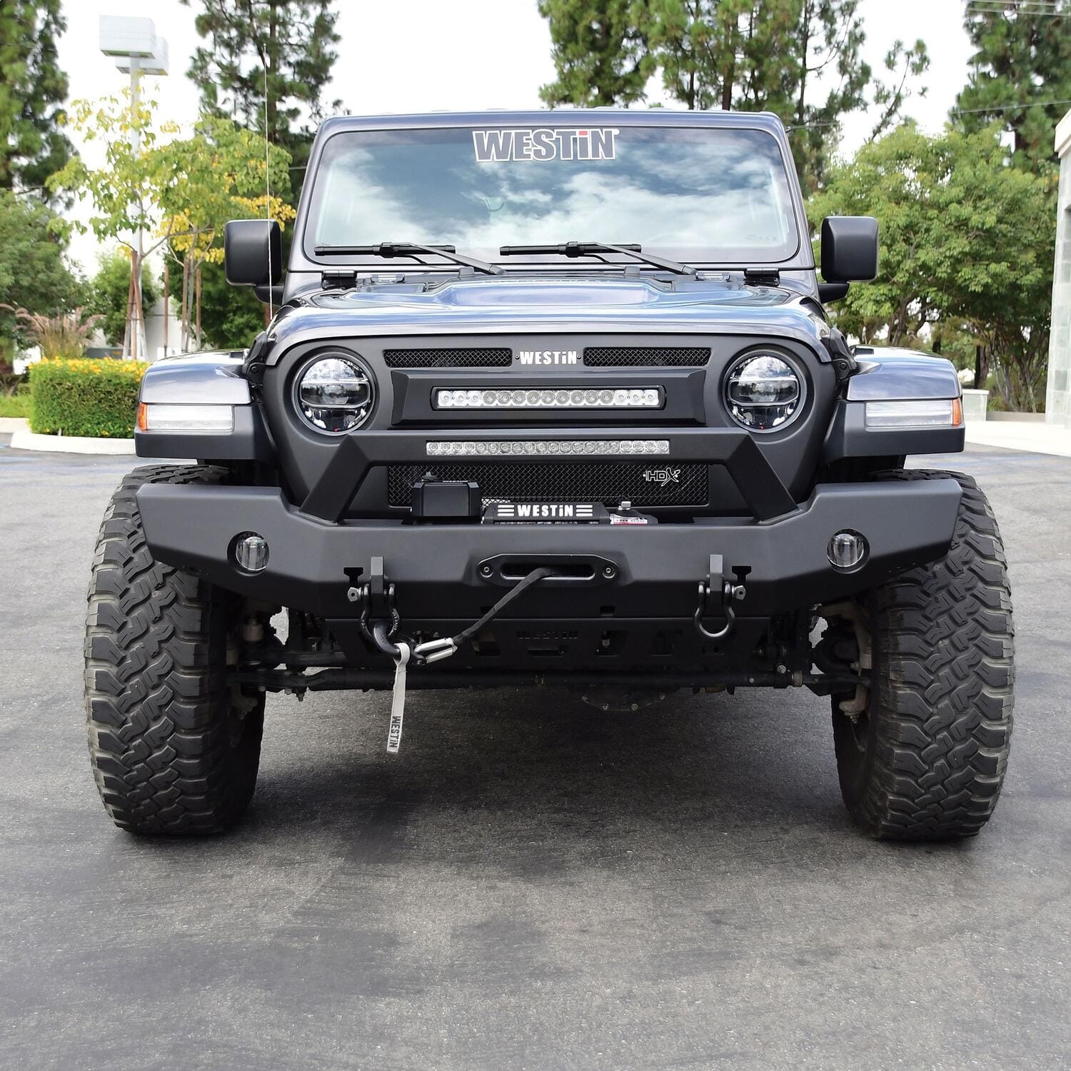 WJ2 Full Width Front Bumper w/LED Light Bar Mount thumbnail 4