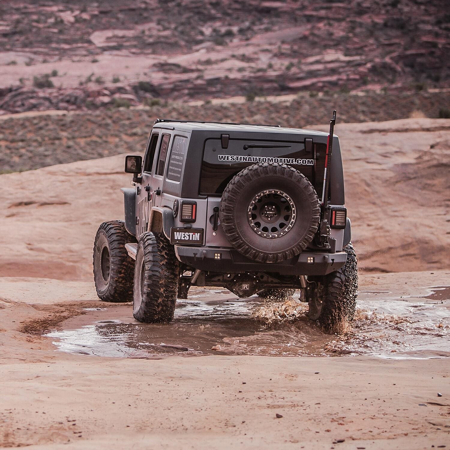 WJ2 Rear Bumper With Tire Carrier thumbnail 6