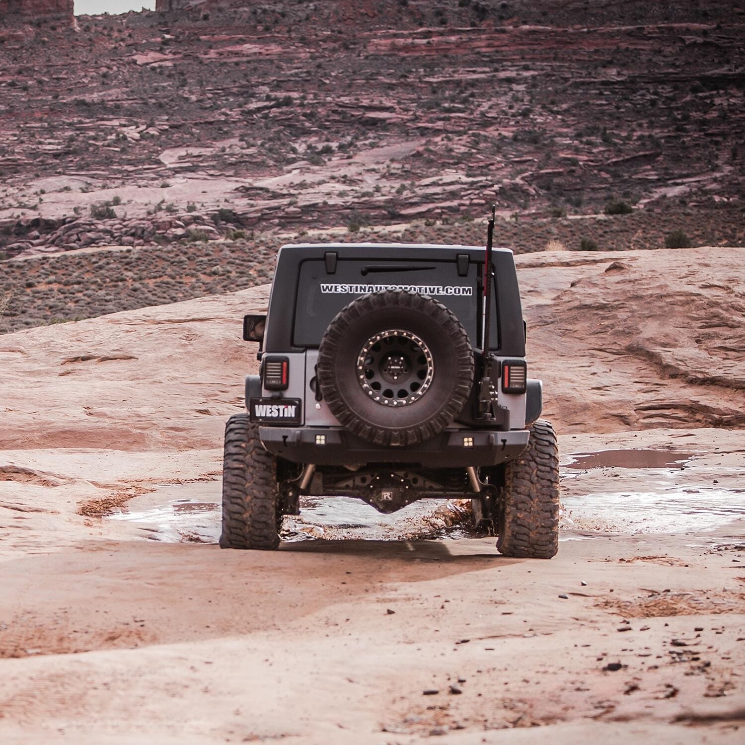 WJ2 Rear Bumper With Tire Carrier thumbnail 7