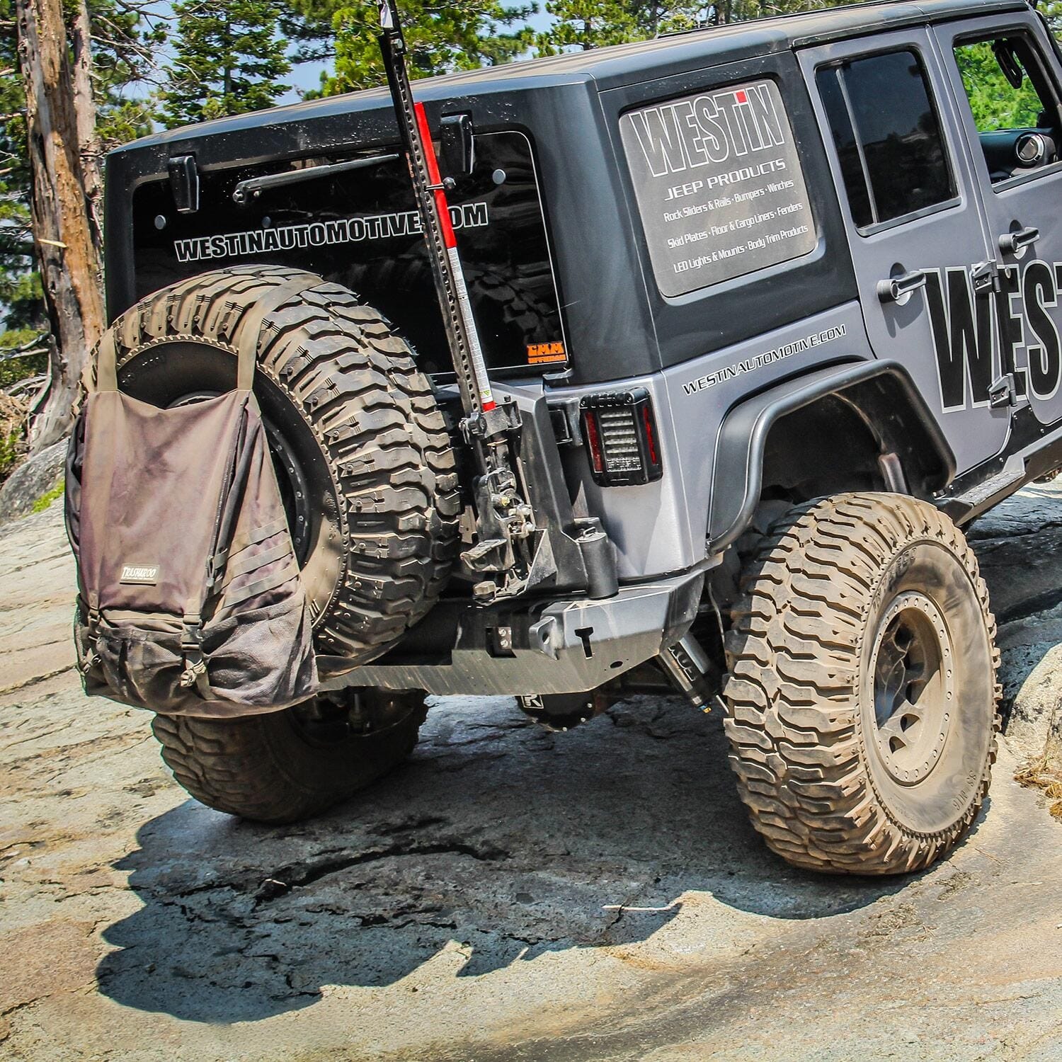 WJ2 Rear Bumper With Tire Carrier thumbnail 8
