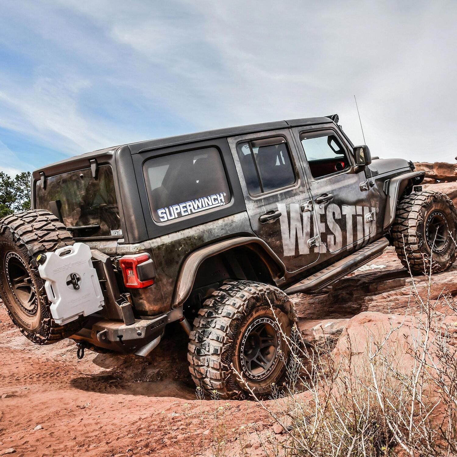 WJ2 Rear Bumper w/Tire Carrier w/Sensors thumbnail 3